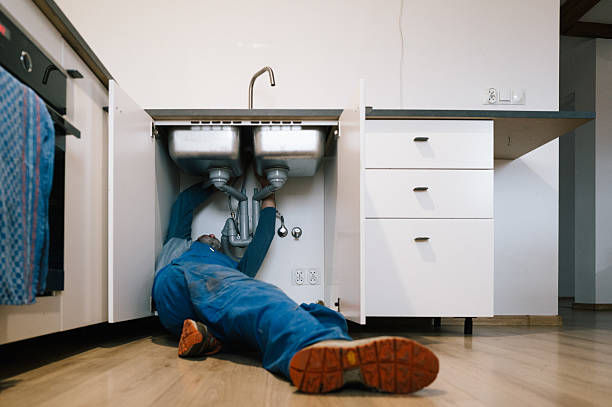 Professional Leak Detection technician working in North Branch, MI